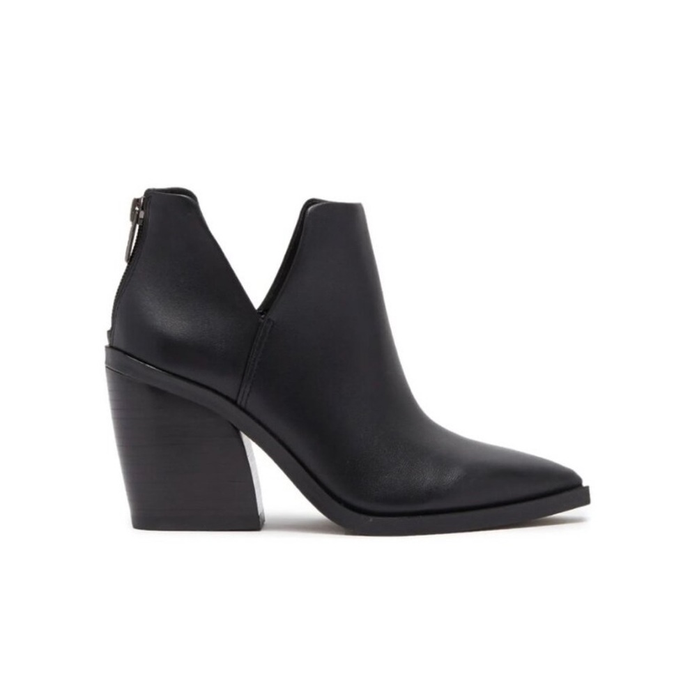 Vince Camuto Gigiette Ankle Booties